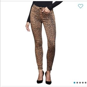 Good American Skinny jeans 😍Animal print